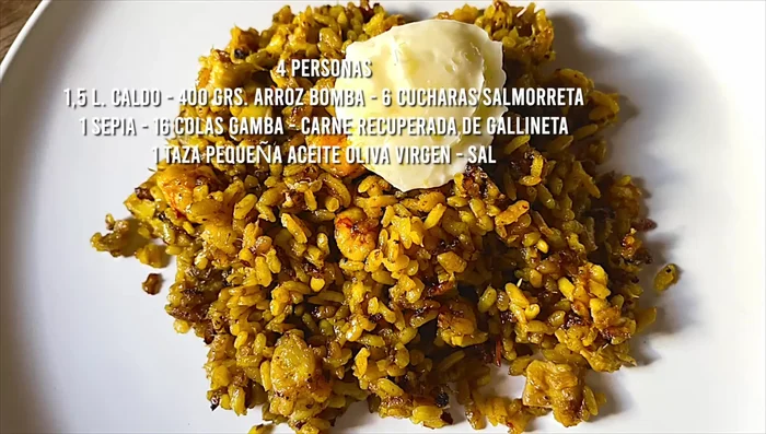 Servir: Servir el arroz a banda con limón o alioli.