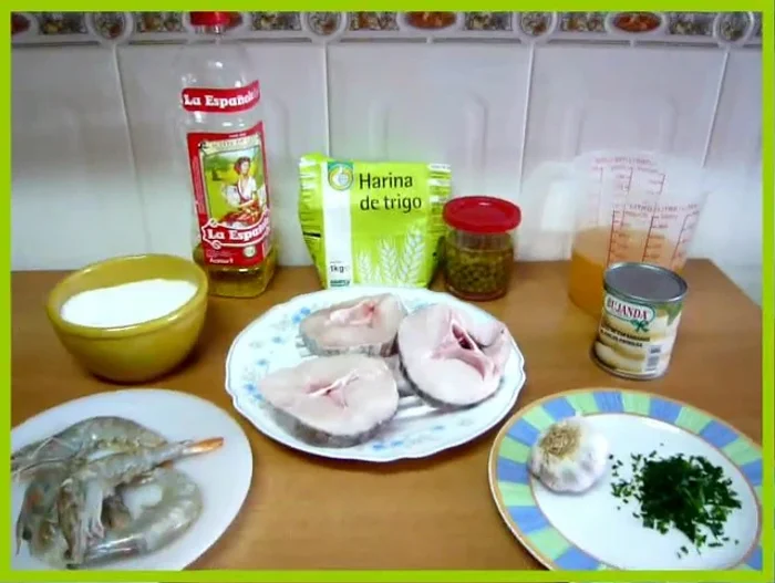 Calentar el aceite en una sartén. [37.559]