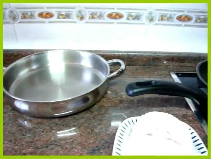 Reservar la merluza frita. [66.92]