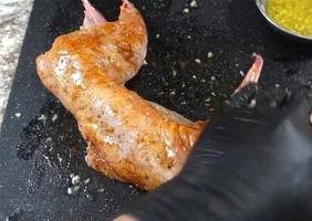 Receta de Conejo Rostizado al Mojo de Ajo: ¡Delicioso y Fácil!