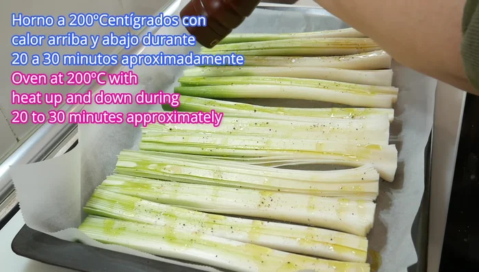 Hornear: Hornear a 200°C (arriba y abajo) durante 20-30 minutos, o hasta que estén tiernos. Se puede utilizar una freidora de aire como alternativa.