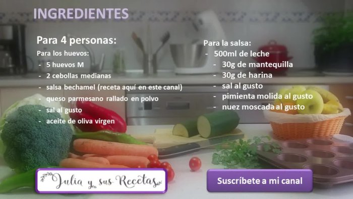 En una sartén con un poco de aceite, freír la cebolla cortada en tiras finas hasta que dore.