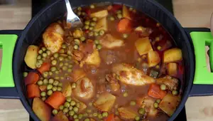 Fricasé de Pollo Cubano: Receta Fácil y Deliciosa