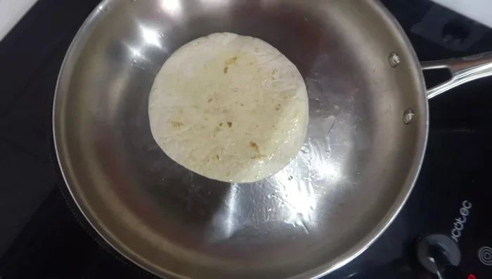 Calentar las tortillas. (234.04)