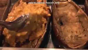 Sopa de Cebolla Gratinada y Berenjenas Rellenas: ¡Menú Especial!