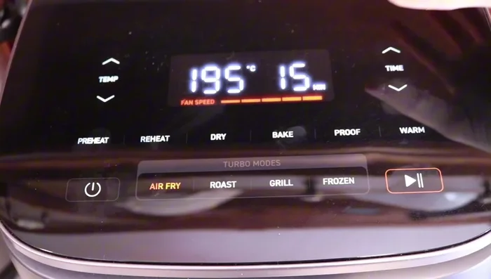 Cocinar en freidora de aire a 195°C durante 15 minutos. Si usas horno, hornear a 220°C durante 30 minutos.