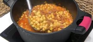 Receta Fácil: Garbanzos con Chorizo en 20 Minutos