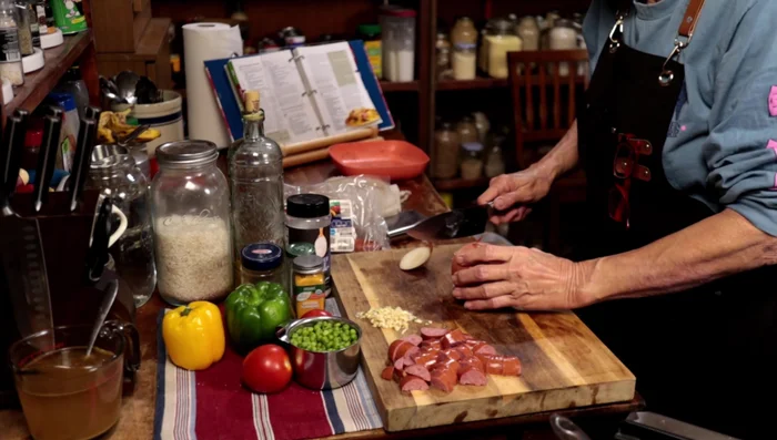 Picar la cebolla. [473.919]