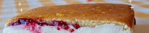 Tarta de nata y frutos rojos: Receta fácil y rápida (sin horno)