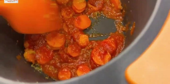Añadir el pimiento choricero (opcional).