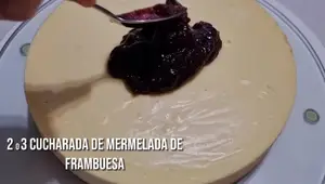 Cheesecake de Frutos Rojos: Receta Cremosa y Fácil