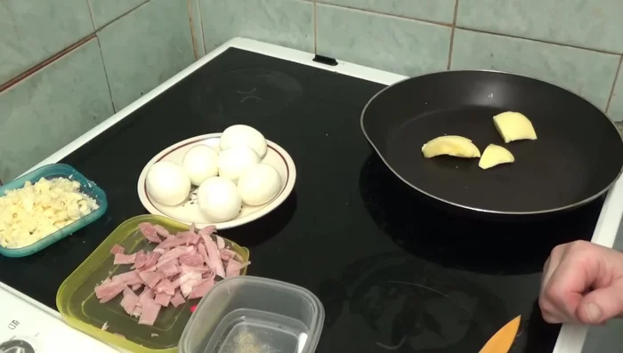 Pele los huevos con cuidado. (168.599)