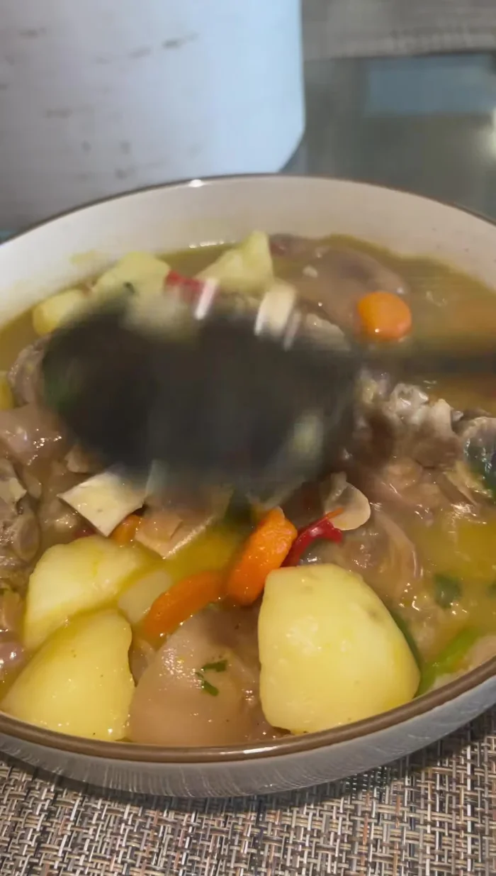 Servir con arroz blanco y limón al gusto.
