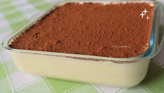 Espolvorea con cacao en polvo antes de servir.
