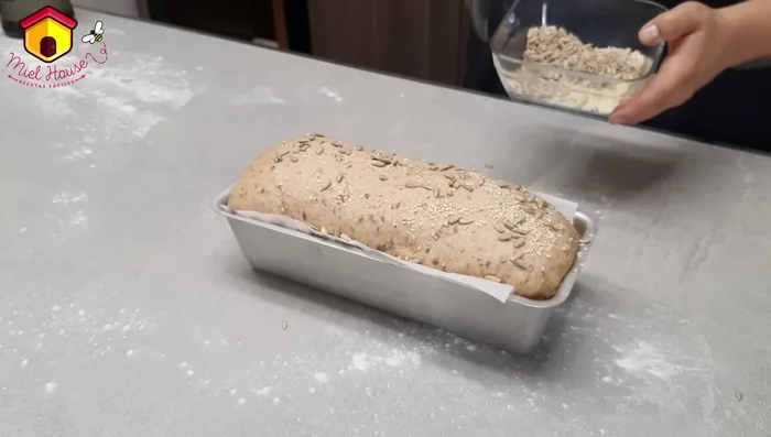 Precalentar el horno a 170°C.