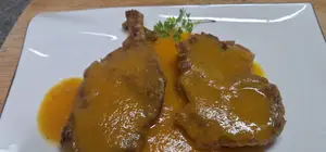 Receta de Chuletas de Cerdo en Salsa Española