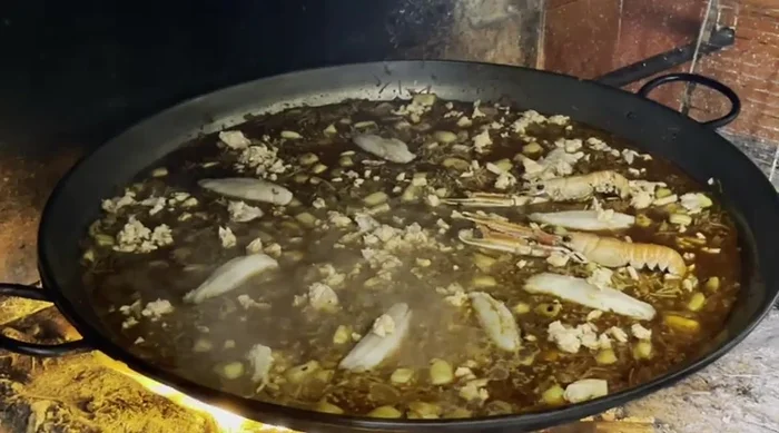 Incorporar las cigalas. (802.76)