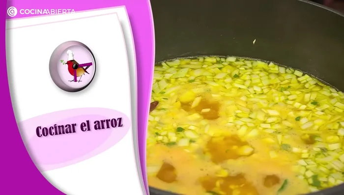 Dejar reposar el arroz tapado. (393.24)