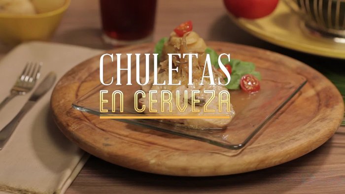 Filetea la cebolla finamente. (4.359)