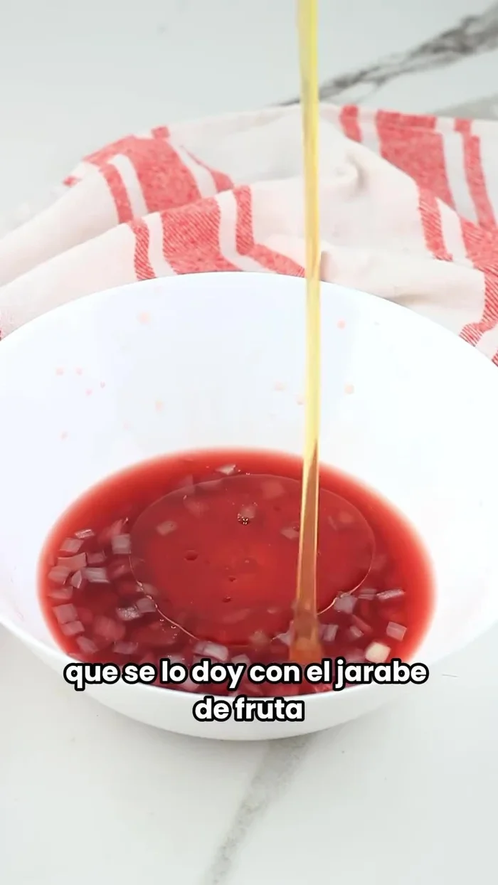Mezcla bien el aderezo.
