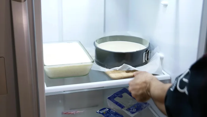 Refrigera por al menos 3 horas (o mejor, de un día para otro). (180.8)