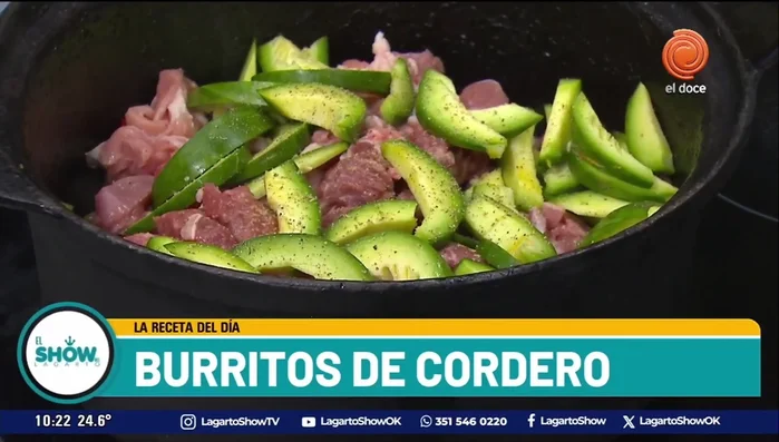 Sacar el exceso de grasa del cordero si es necesario. (256.199)