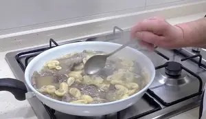 Filetes de Ternera en Salsa de Champiñones: Receta Fácil y Deliciosa