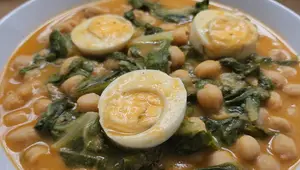 Guiso de Garbanzos con Acelgas: Receta Fácil y Deliciosa