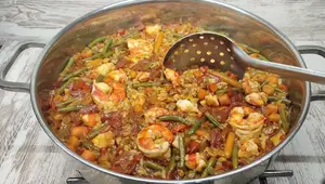 Receta de Arroz con Gambas: ¡Un festín marino fácil!