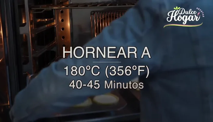 Hornear en horno precalentado a 180ºC durante 40-45 minutos, o hasta que estén dorados.