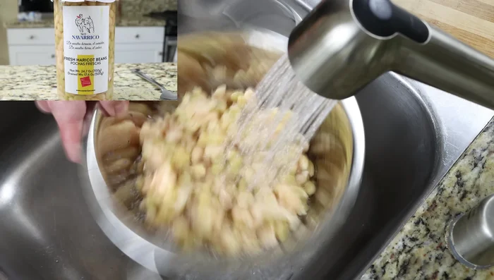 Cocinar a fuego lento durante unos minutos hasta que la salsa espese ligeramente (231.2).