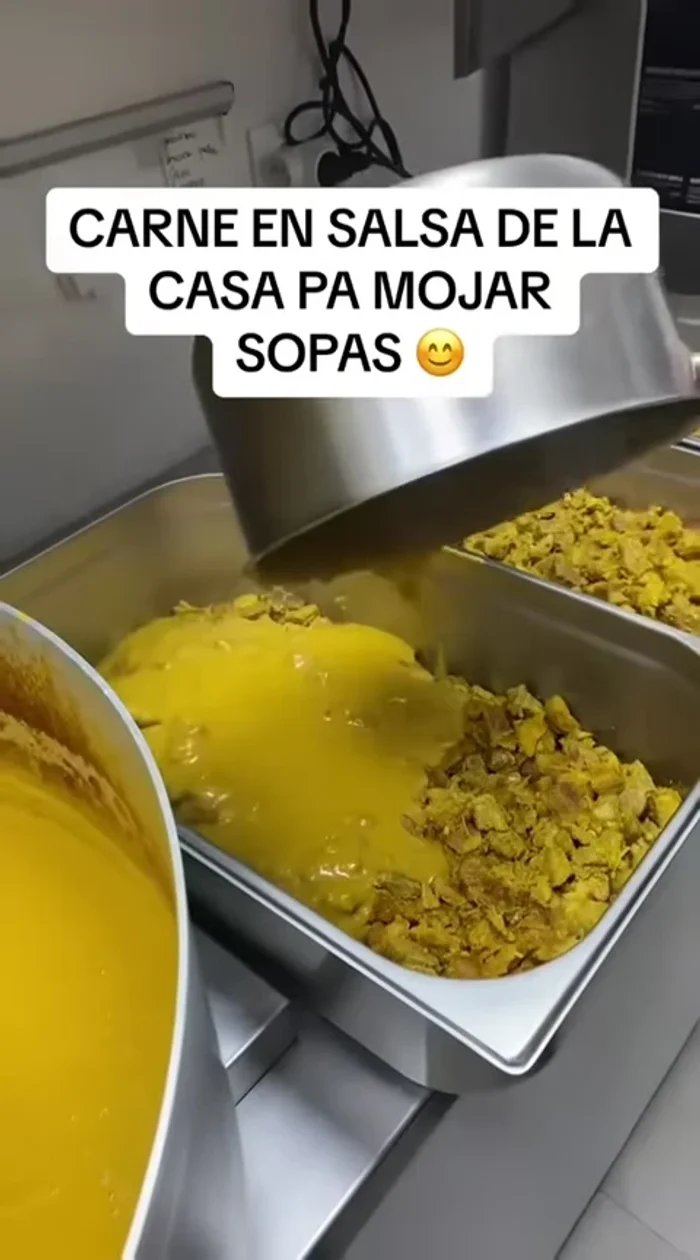 Mezclar la salsa con la carne (449.8).