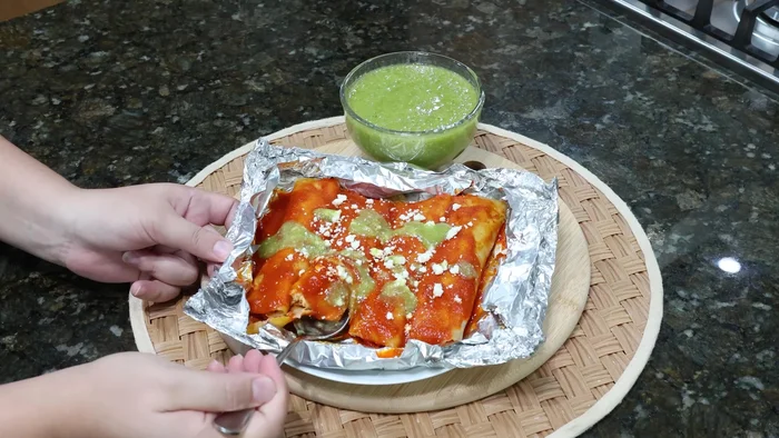 Destapa, agregar salsa y disfrutar.