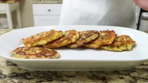Buñuelos de Bacalao y Patata: Receta Española Clásica