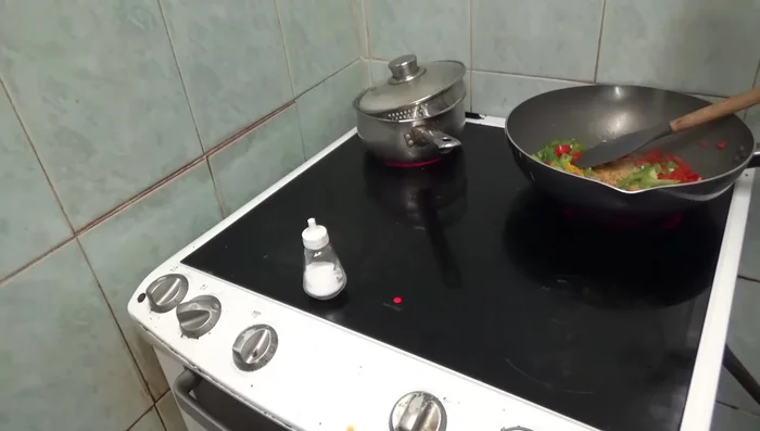 Sazonar con sal y pimienta al gusto.
