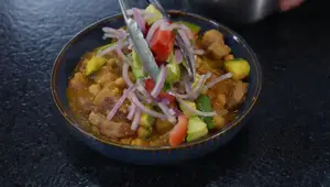 Guiso de Garbanzos con Panceta: Receta Fácil y Económica