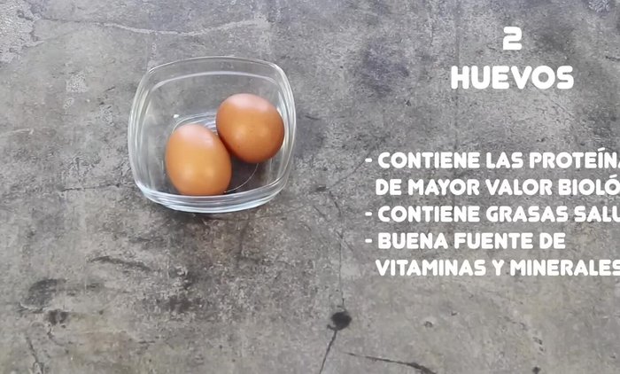 Calentar el aceite en una sartén a fuego suave. No hace falta que esté muy caliente (218.2)
