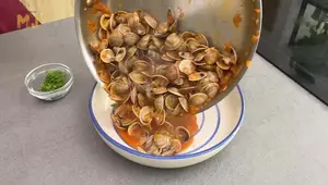 Almejas en Salsa: Receta Fácil y Rápida - ¡Deliciosa!