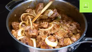 Cerdo Encebollado Jugoso: Receta Fácil y Rápida