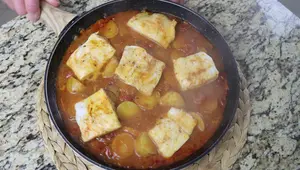 Guiso Español de Pescado y Tomate: Receta Fácil y Rápida