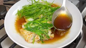 Filete de Pescado Frito con Salsa de Soja: Receta Fácil y Deliciosa