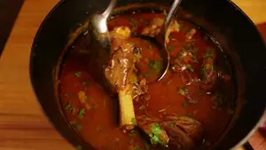 Receta Nihari Nalli: Guiso de Cordero al Estilo Lucknowi