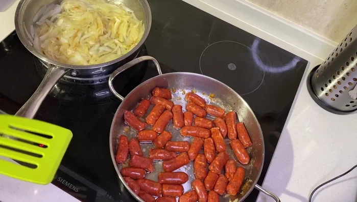 Agregar la miel a la cebolla frita y caramelizar.