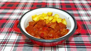 Carne con Tomate Frito: Receta Rápida y Sencilla