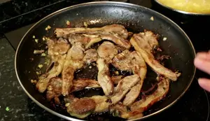 Chuletillas de Cordero al Ajillo: Receta Fácil y Deliciosa
