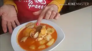 Guiso de Patatas con Almejas y Gambas: Receta Fácil y Deliciosa