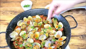 Almejas en Salsa con Chorizo: Receta Fácil y Deliciosa