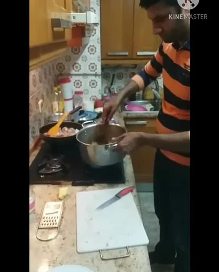 Freír bien el masala hasta que esté listo.