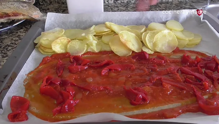 Añadir las patatas escurridas y sal si es necesario. (144.64)