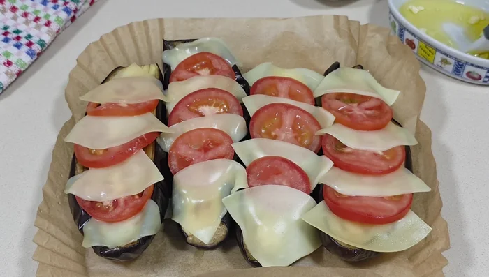 Pincelar con la mezcla de ajo y aceite.